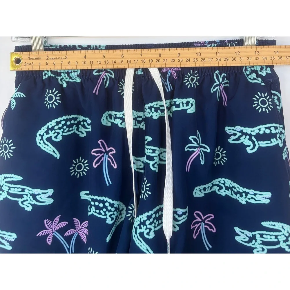 Chubbies Mens Swim Trunks Navy Neon Alligator Palm Tree Print Shorts  M - Picture 5 of 6
